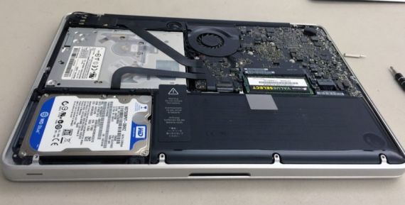 ¿Como Reemplazar un disco duro de MacBook Pro?